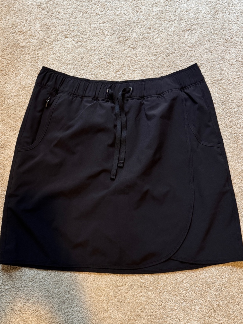 Patagonia skort sz M, like new